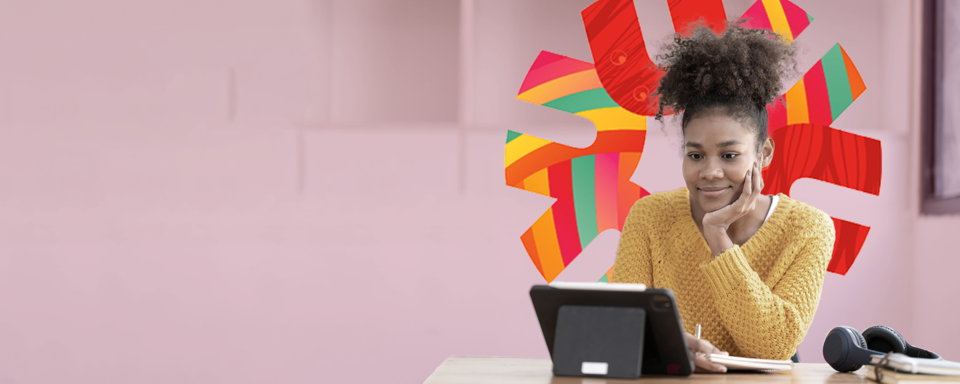 Black female student online learning